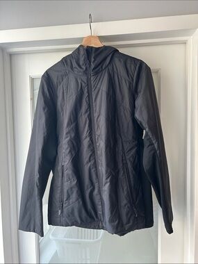Icebreaker Black Women's MerinoLoft jacket. Excellent used condition.